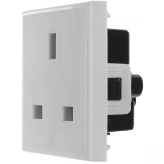 13 AMP SOCKET IN WHITE